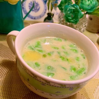 スナップえんどうと新玉葱の豆乳スープ